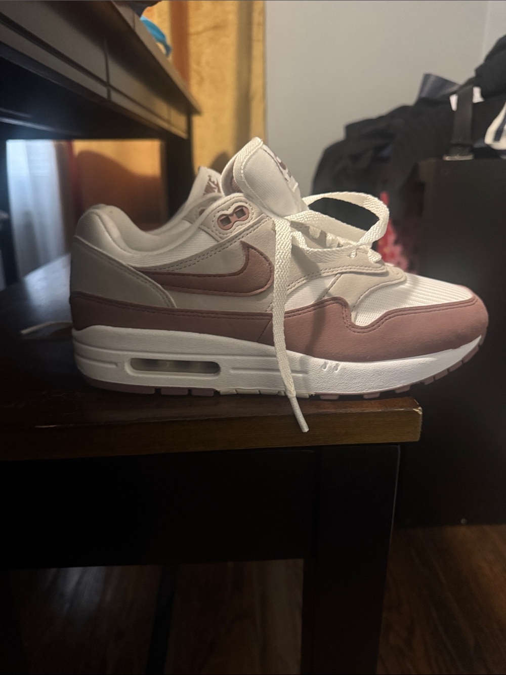 Nike White & Mauve Low-Top Air Sneakers gently used - Picture 4 of 7